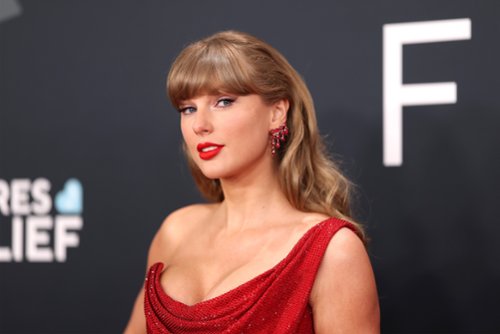 Tajemniczy projekt Taylor Swift zmierza na ekrany kin