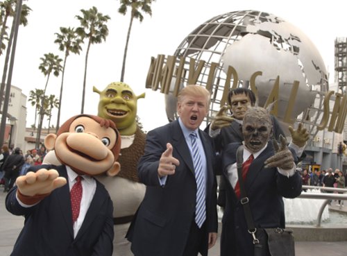 Twórca "Śmierci Stalina" chce zrobić film o Trumpie. Ale tylko on