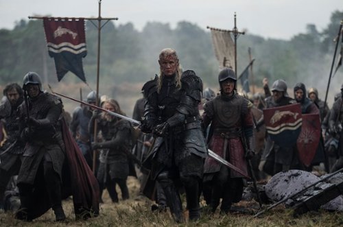 "Gra o tron" ciągle trwa. Dwa seriale z Westeros dostaną kolejne...