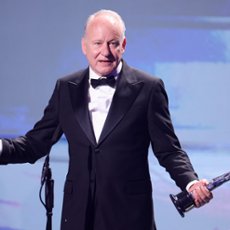 Stellan Skarsg&aring;rd o pracy po udarze: "Cieszę się, że to, co ważne, przetrwało"