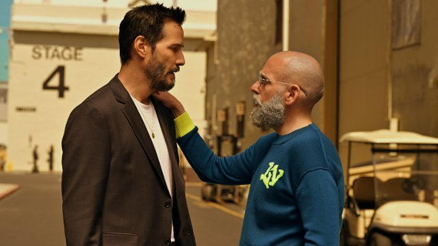 "Skutki uboczne" &ndash;&nbsp;zwiastun. Co zrobi Keanu Reeves, aby uciec...