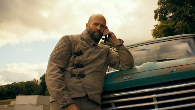 Jason Statham kontra r&oacute;j. Co wiemy o nowym "Pszczelarzu"?