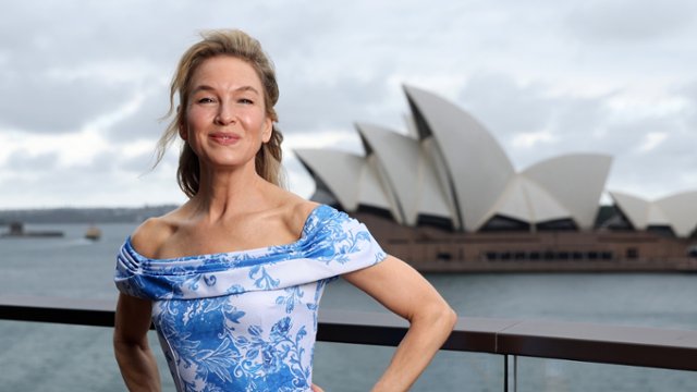 Ren&eacute;e Zellweger jako barmanka i c&oacute;rka Sissy Spacek