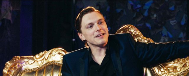 "Kr&oacute;l dopalaczy" w Disney+. Znamy datę premiery filmu z Tomaszem...