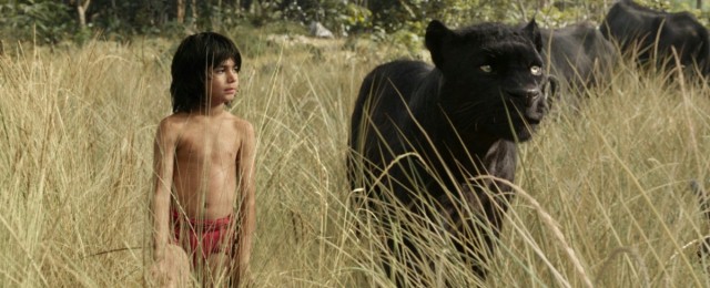 FOTO: Mowgli i zwierzęca ferajna na ruchomym plakacie "Księgi...