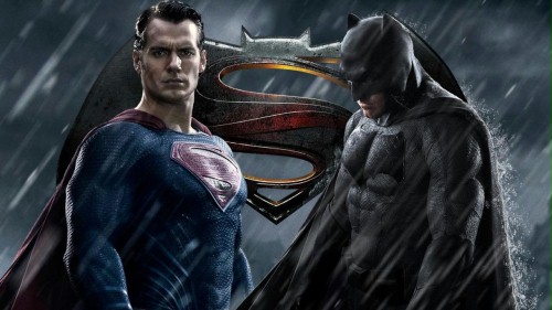 "Batman v Superman" z kategorią wiekową R