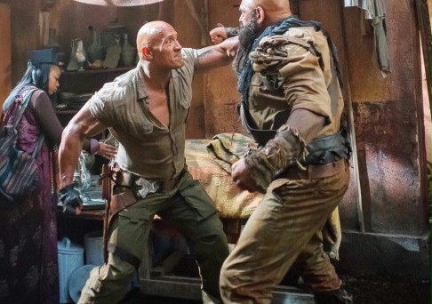 FOTO: The Rock urządza pogrom na planie "Jumanji"