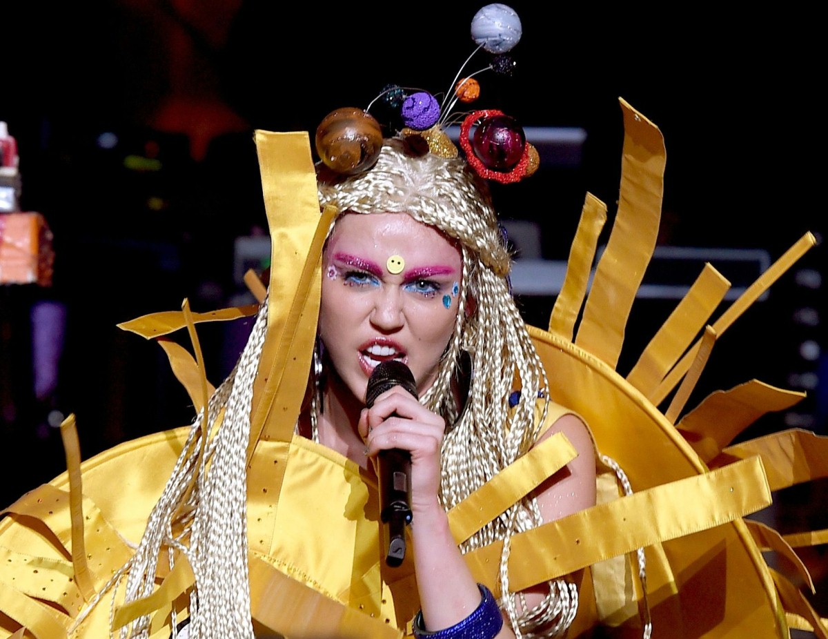 Miley Cyrus w serialu Woody'ego Allena