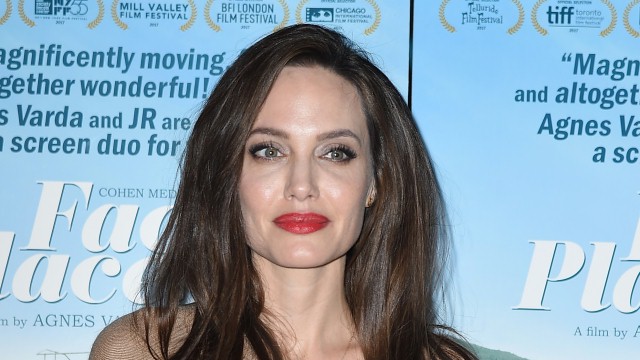 Angelina Jolie podstarzałą słonicą w animacji Disneya