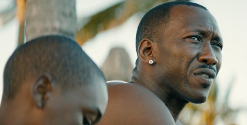 Gwiazda "Moonlight" u boku Toma Hardy'ego i Channinga Tatuma