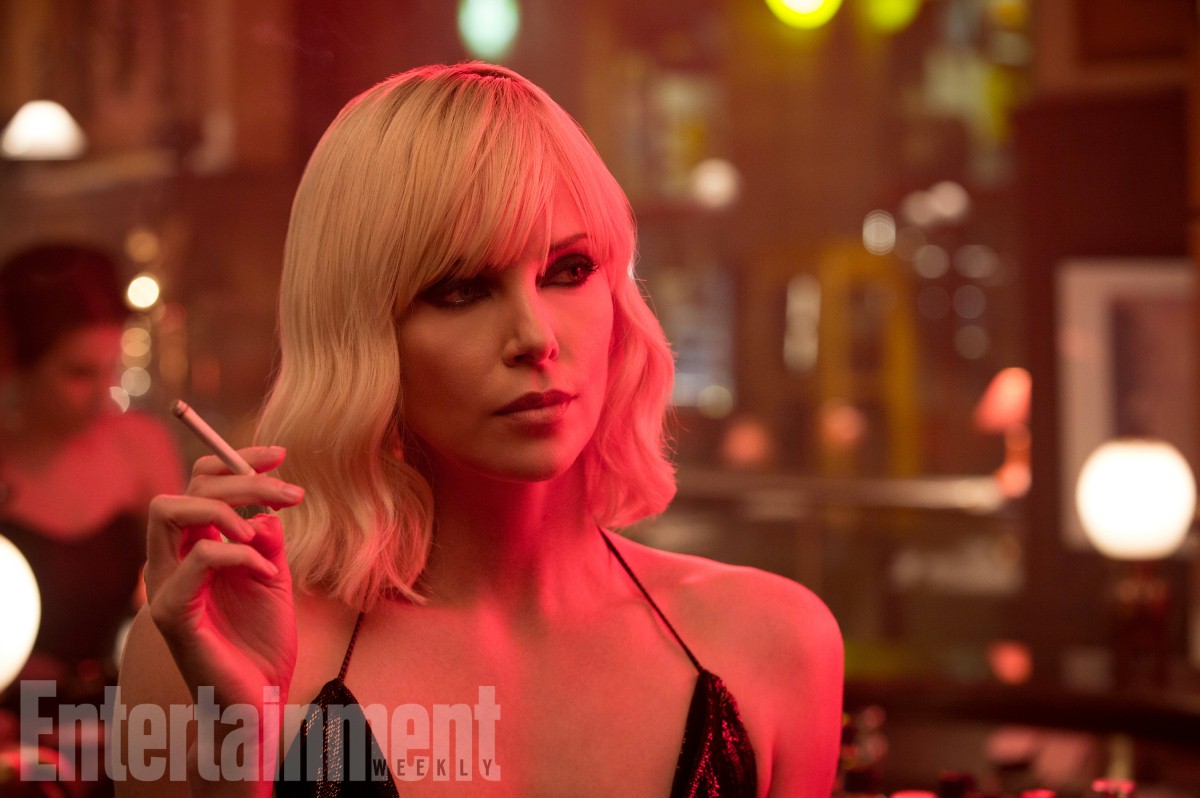 FOTO: Atomowa blondyna Charlize Theron na misji w Berlinie
