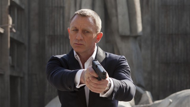 Premiera nowego "Bonda" opóźniona o ponad pół roku