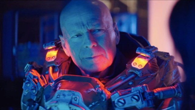 FOTO: Bruce Willis jako pogromca kosmitów