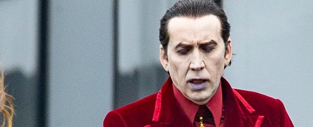 FOTO: Nicolas Cage jako Drakula na planie horroru komediowego...