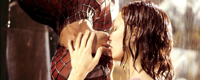 Kirsten Dunst wspomina pocałunek z filmu "Spider-Man". "To było...