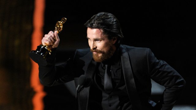 Odmieniony nie do poznania Christian Bale na planie nowego filmu...