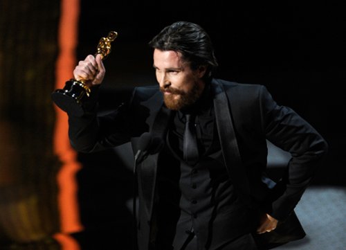 Odmieniony nie do poznania Christian Bale na planie nowego filmu...