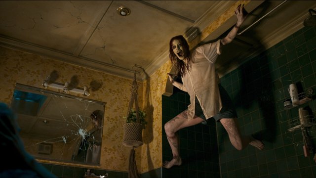 "Evil Dead Burn": jest pierwszy teaser! Czołgaj się albo giń