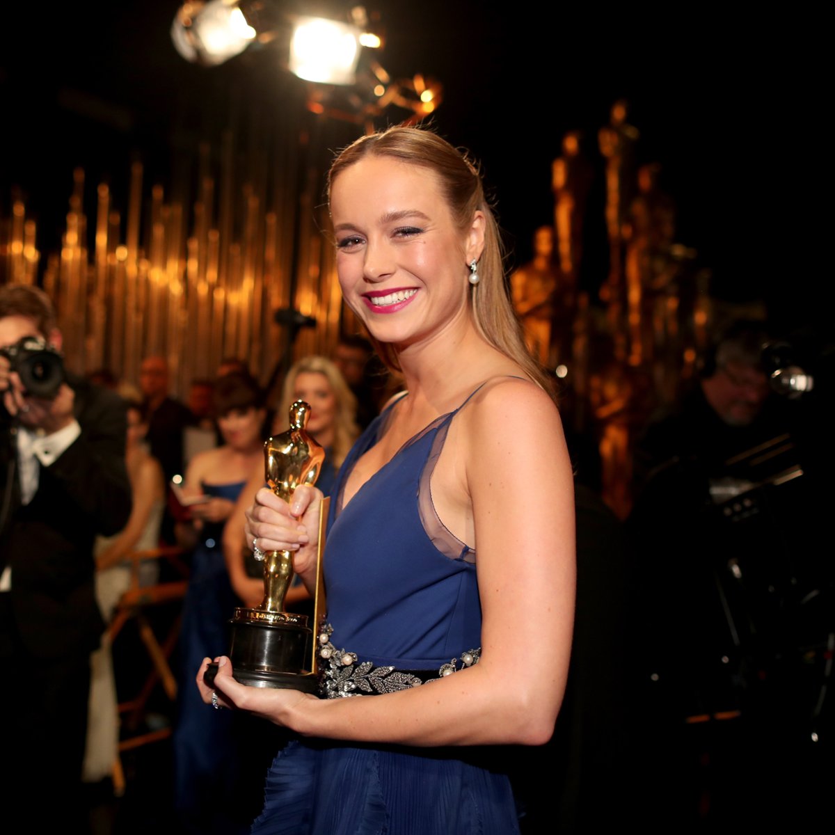 Brie Larson i John Goodman zagrają w horrorze „Skeletons" reżysera „Strange Darling"