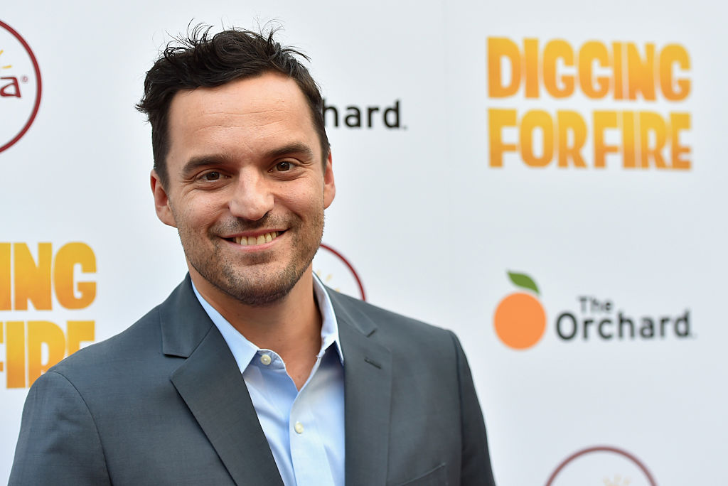 Z drugiego planu "Jurassic World" na drugi plan "Mumii"