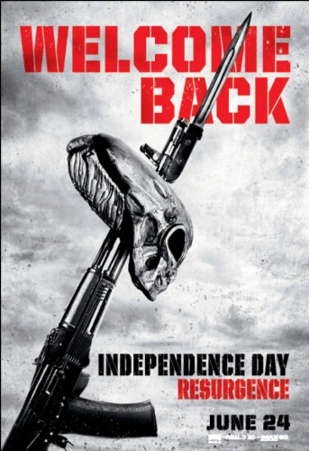 FOTO: Plakat "Dnia Niepodległości" wita Obcych na Ziemi