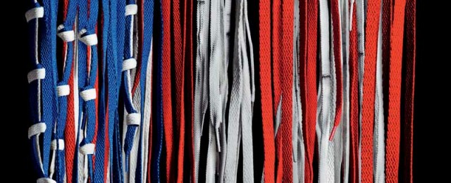 FOTO: Amerykańska flaga ze sznurówek na plakacie "Patriots Day"