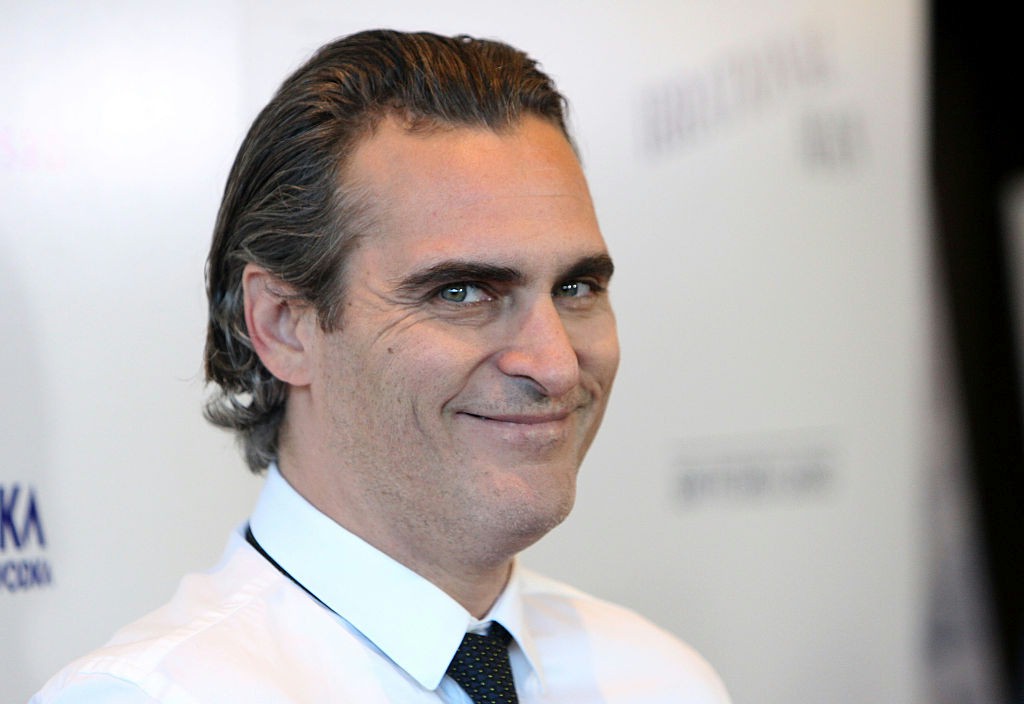 Joaquin Phoenix sparaliżowanym rysownikiem w filmie Gusa Van...