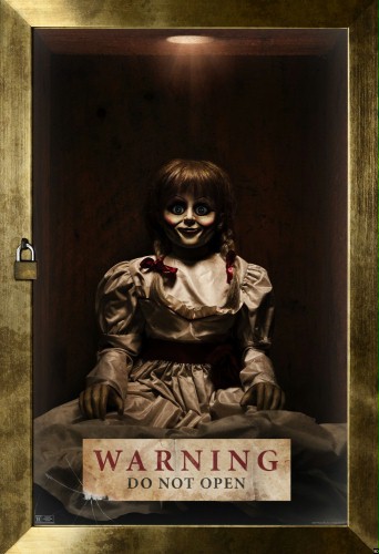 FOTO: Nowy plakat "Annabelle: Narodziny zła" ostrzega