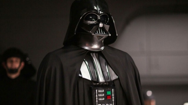 PLOTKA: Darth Vader w filmie o Hanie Solo?
