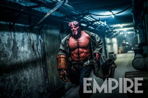 FOTO: Tak prezentuje się Hellboy na nowym zdjęciu