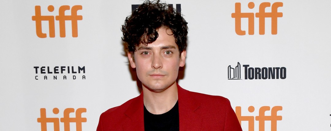 Aneurin Barnard u boku Aleksa Pettyfera w kambodżańskiej dziczy