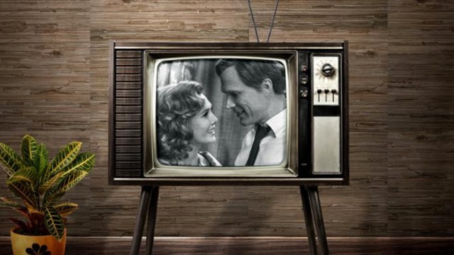 FOTO: Cztery dekady telewizji na plakatach "WandaVision"