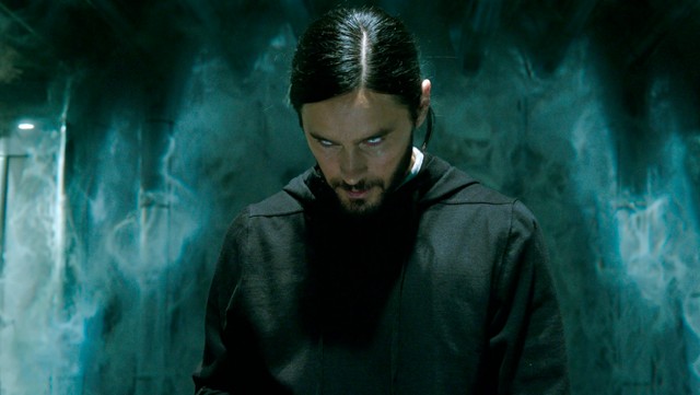 Jared Leto jest żywym wampirem w nowym zwiastunie "Morbiusa"
