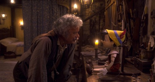 FOTO: Tom Hanks jako Dżeppetto w disnejowskim "Pinokiu"
