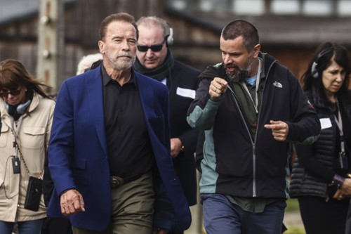 Arnold Schwarzenegger odwiedził Auschwitz