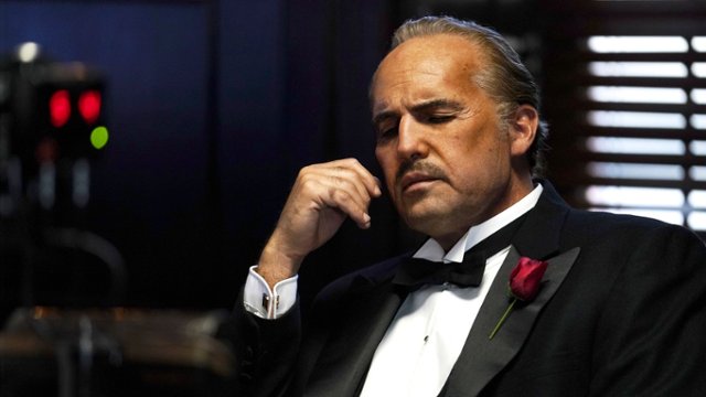 To Marlon Brando? Nie! To Billy Zane w filmie "Waltzing With...