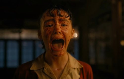 Pennywise powraca! Zobacz zwiastun serialu "To: Witajcie w Derry"