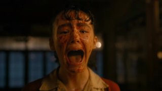 Pennywise powraca! Zobacz zwiastun serialu "To: Witajcie w Derry"