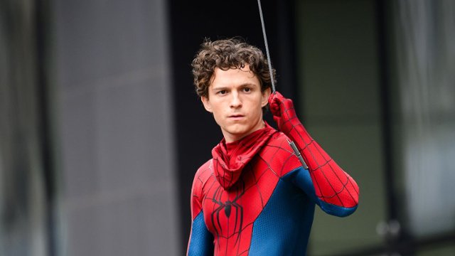 Tom Holland kontuzjowany na planie "Spider-Mana"