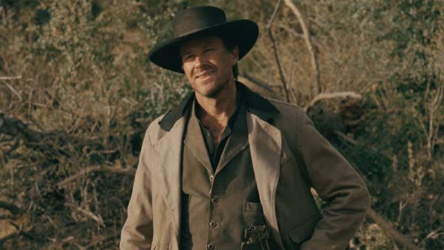 Armie Hammer wrócił! Zobacz zwiastun westernu "Frontier Crucible"