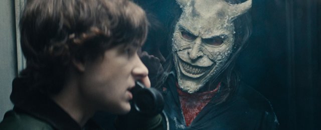 Nieugięty Universal. "Czarny telefon 2" za chwilę na VOD