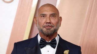 "Nieśmiertelny". Dave Bautista jako Kurgan na zdjęciach z planu z widowiska