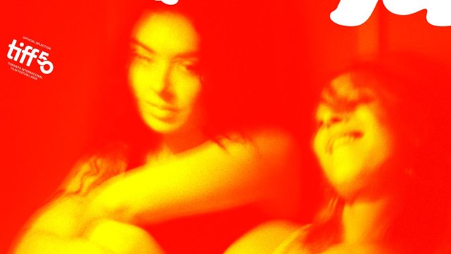 "Erupcja". Charli xcx w Warszawie! Zobacz zwiastun