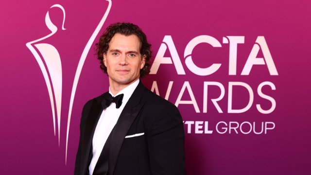 Henry Cavill jako "Nieśmiertelny". Nowe zdjęcia z planu