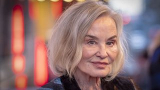 Jessica Lange na planie 13. sezonu "American Horror Story"! Zobacz zdjęcia