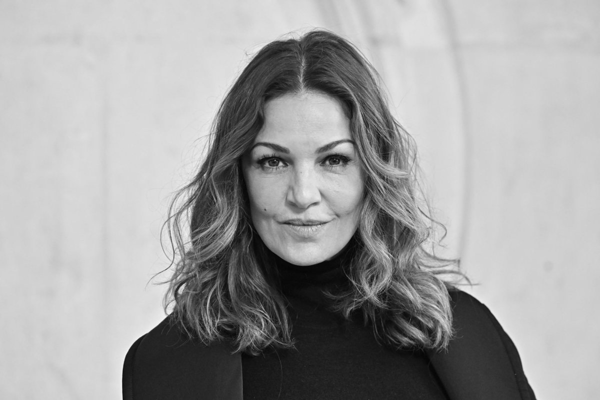 Nadia FarĂ¨s nie Ĺźyje. ZmarĹa aktorka znaleziona tydzieĹ temu na dnie basenu