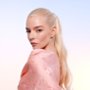 OFICJALNIE! Anya Taylor-Joy zawita w Śr&oacute;dziemiu. Jest pierwsza...