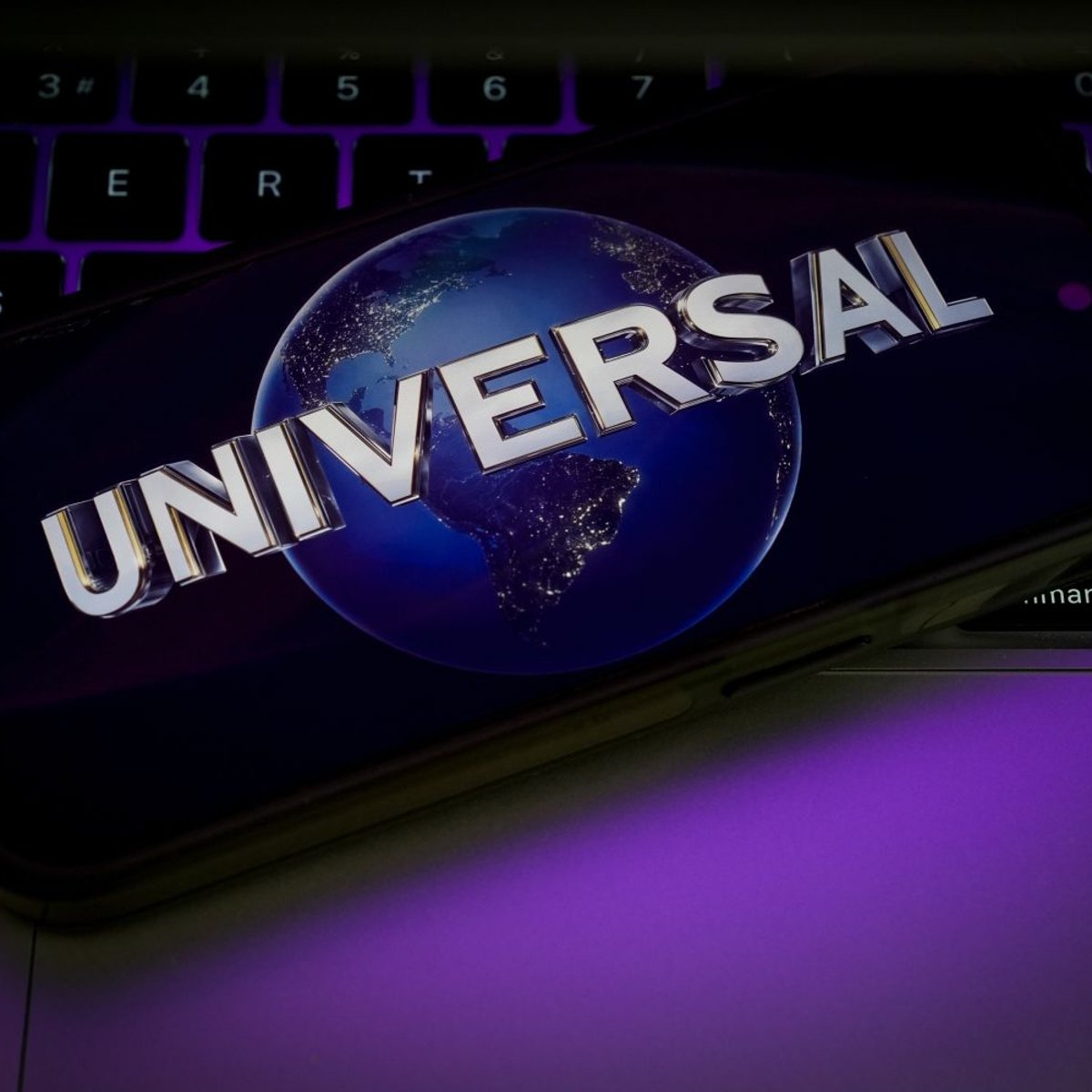 Comcast dzieli się na dwie spółki – NBCUniversal i Sky trafią do części rozrywkowej