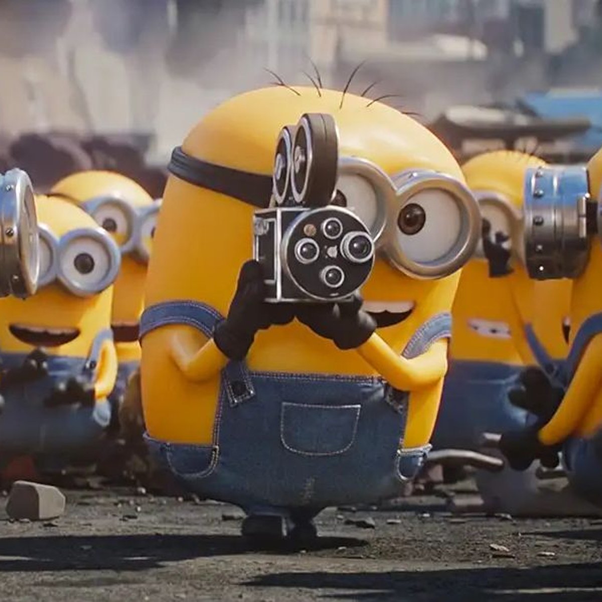 „Minionki i straszydła" na szczycie box office — „Supergirl" traci 74% wpływów w drugi weekend