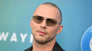 Nicholas Hoult spotka serialowego Harry'ego Pottera